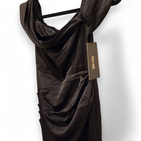 DO+BE Black Draped Off-Shoulder Formal Maxi Gown Size Small NWT - Picture 5 of 17